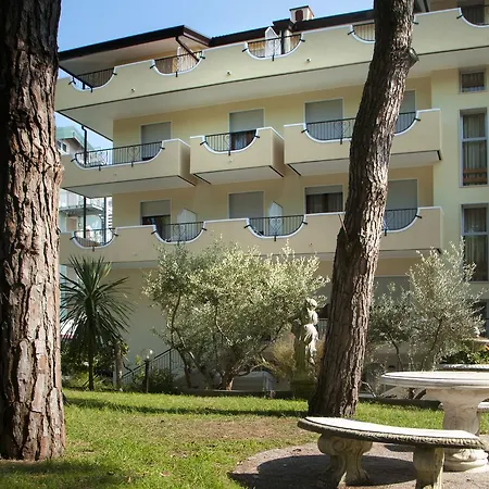 Coralba 3*