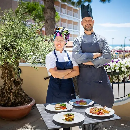 Hotel Coralba 3*